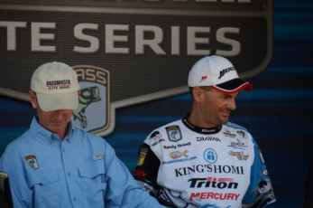 E7EF81E1-E85D-4AD1-86E4-565CD26BC04D