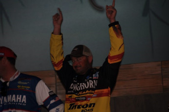 E81E4044-1316-4172-87D4-87CD1A859185