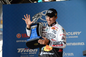 E885ACE8-B832-4CC9-BCC2-6CC29B5B96F8