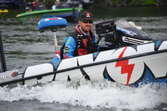 E8C34CDE-7ABC-4BA9-BF50-8D696D4FCF1A