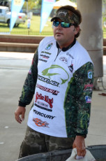 E8E58436-2B55-4F6F-A447-0274F9AC105A