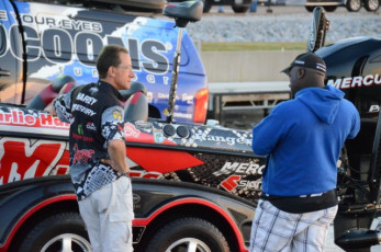 E92EF144-1850-4D8F-8886-0ED0447704C5