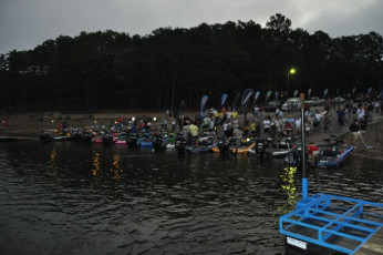 E9B14176-9D76-450D-BA77-8A4181114B9B