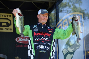 E9D06091-48CE-434E-8A90-89B7EC396CE7