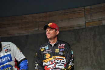 EA932E59-78AA-46CE-9A0F-2991B763ED38