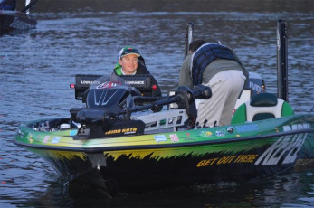 EB7F36B0-BDD7-44AD-A6FF-B107BCF49C54