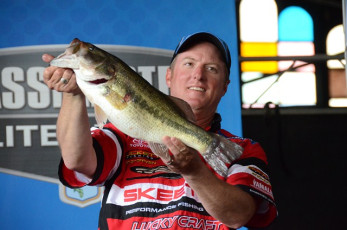 ECBF7A63-38AA-48A5-AB4D-56C057C1F250