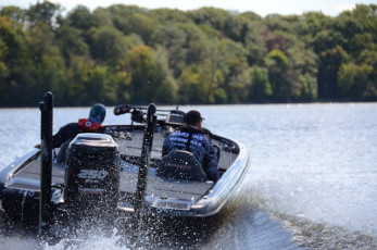 ED0C6233-D970-4BA9-AB5B-6A4FB3198538