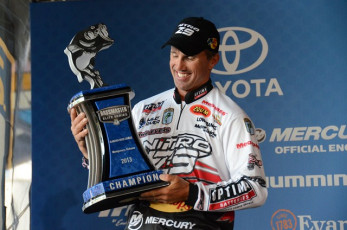 ED59009D-7A49-4247-90EF-FEC40C3155A1