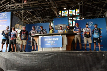 EDBE49DA-C2E1-455E-960C-9336FF0972A5