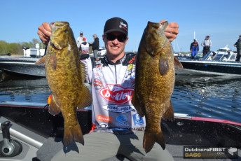 EDDC028D-487C-43D0-A9C2-4B4251B4E791