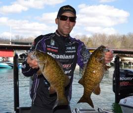 EDFE3B89-F230-41DE-A04A-E16511CB46D2