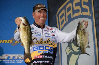 EEC3B2F3-0E1E-46D6-ABAC-AD12C022C647