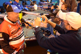 EF3FF364-6F24-48DD-9742-66A06EED9FCF