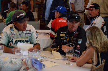 EF9850A4-A5ED-4544-A771-A5D272C92F9B