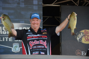 EFBA3B3E-CB23-4E70-8C84-F0C2EE065AF9