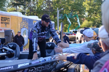 EFC90B84-ECC9-4813-B380-A63643FC1473