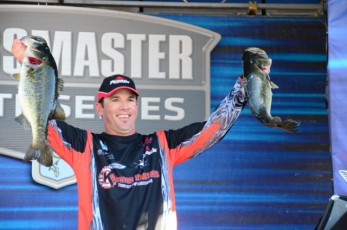 F08891DD-F202-450B-A8C6-B3F0FB6F1386