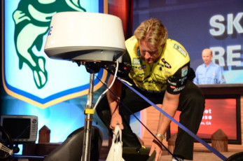 F0B53A8E-32A9-41C5-905E-FD27FDCB3853