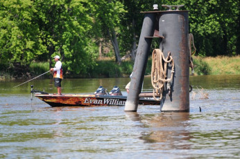 F25AA5CD-0027-458E-A7CA-66DB2A081E0D