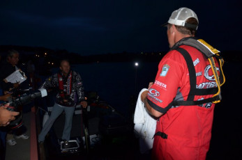 F30F905D-C425-44FA-82D8-9D161132AAF6