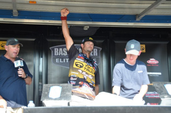 F3F7F885-C599-4A4D-8F0B-C92B769FAD3B