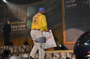 F5378B49-FEB5-41EA-90C8-B35E41D0FF92