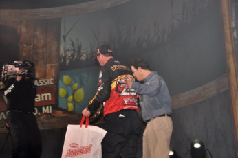 F59B1D60-2014-4482-9BD0-5FE2C313165C