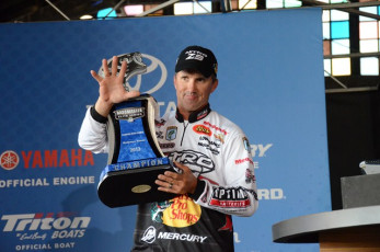 F5E39E2C-45D5-4B5C-9C0E-6C3EAA7F99D6