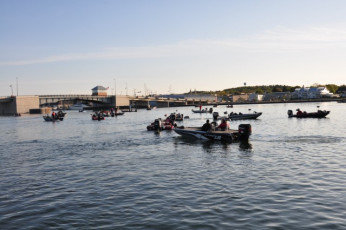 F67AD1D3-8128-45CD-B0BB-B62EAF1BDD88