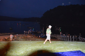 F71DCAD7-165B-4765-B30E-01064E29D23C