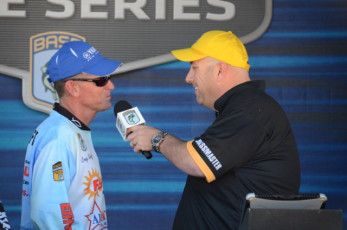 F844FF64-09A5-4B89-B12D-2670E50393B4