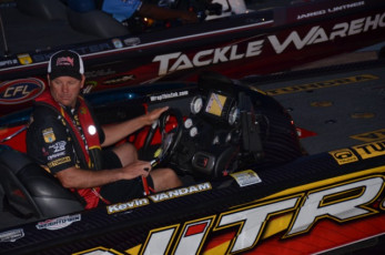 F8840616-32CC-4C4C-A5C5-55EE542F5D2C