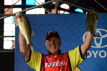 F88A7FD2-F362-459B-B8EA-384597B2E761