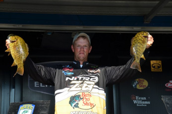 F9F7DF51-514B-4A4A-9A28-1CEDADB4D65A