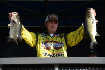 FB13C36A-E917-4FD5-8649-48E52E906E54