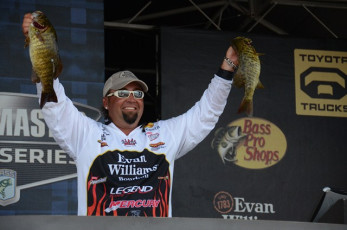 FB435136-2031-4EC0-BBEA-B7D3457D1083