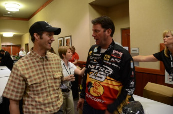 FB502B9F-E974-4137-8390-7754C28527BD