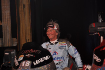 FC2830CD-BBBB-4B41-A6EF-74AAAEAB6345