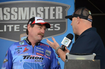 FCA41184-EBC6-4661-B523-6C0AE35A2CD3