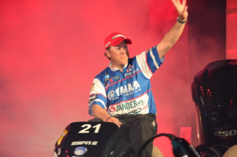 FCFCC380-53A2-47B6-A47F-8F66FB85AE3F