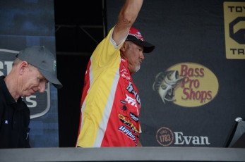 FD116C9D-AE8E-4708-890E-C340995BD14F