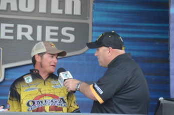 FDCC3B69-6A73-4165-B78D-E9AA92416745