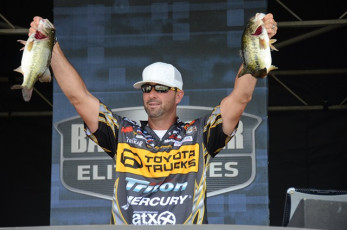 FE2576B2-A49C-4DC8-A2B8-BBF78B938448