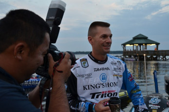 FE9F67B9-E799-443F-841A-275EC1914A56