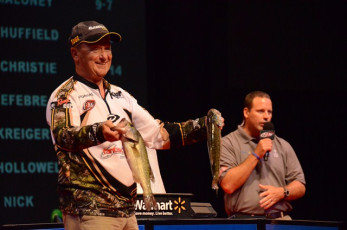 FEB3B9C3-FB79-472F-8AF7-AC774178F986