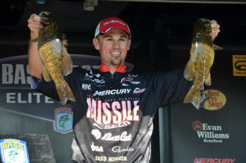 FEBB184B-E7D1-46EF-8DF8-5AF6FBAFFEA2