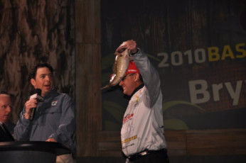 FEC05FB1-13ED-4A58-8BC2-43C3F53AF747