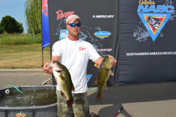 01BDF441-901F-4900-89EC-B54BB76740BE