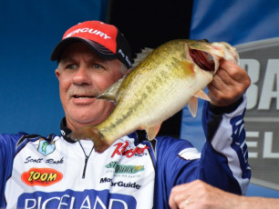 01D17515-E135-44FA-A504-DFB377898924